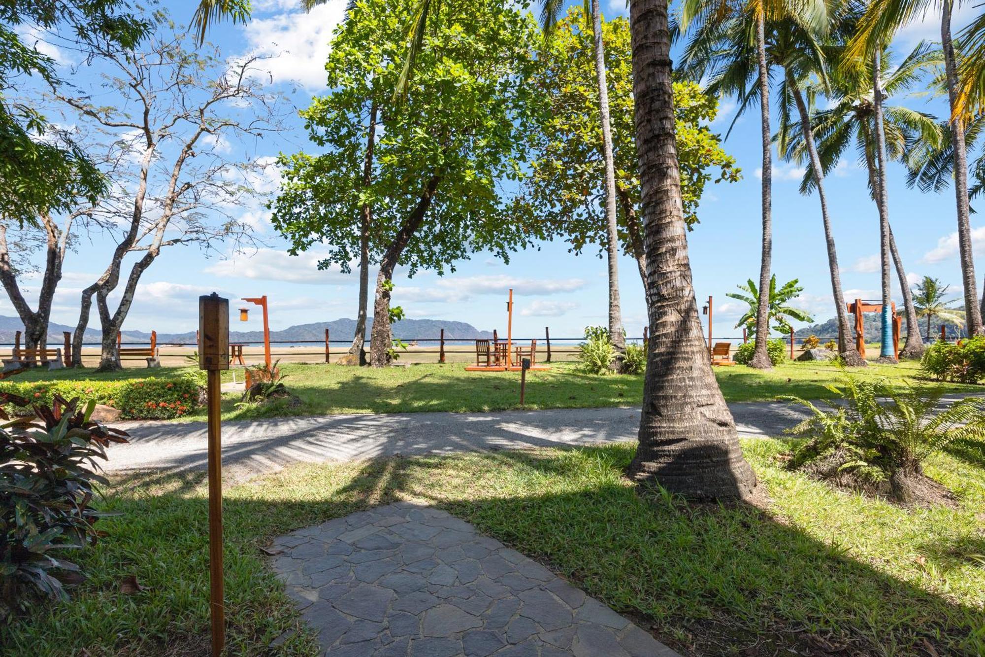 Tambor Tropical Beach Resort- Adults Only Extérieur photo